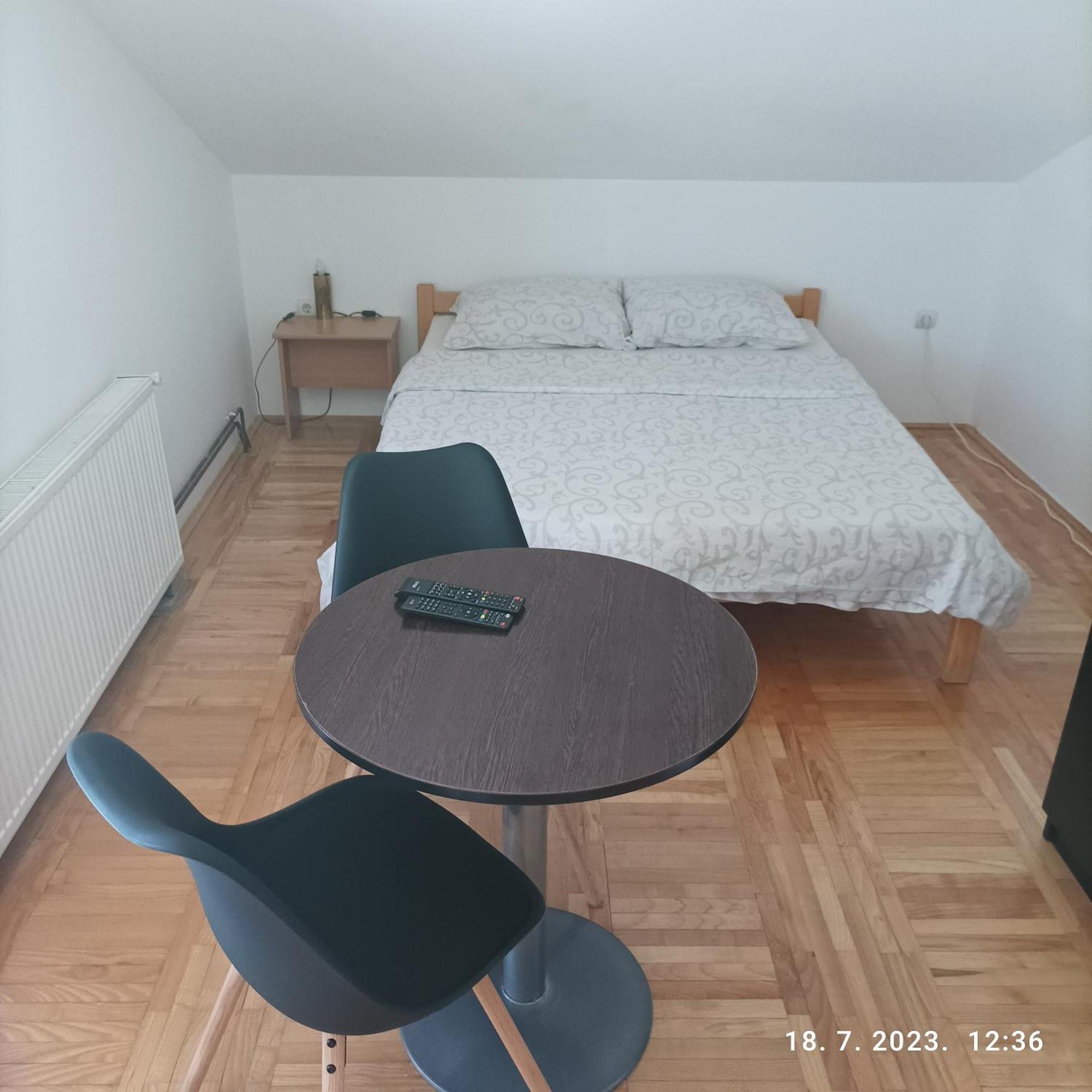 Apartments Dobra Vila ซลาตีบอร์ ภายนอก รูปภาพ
