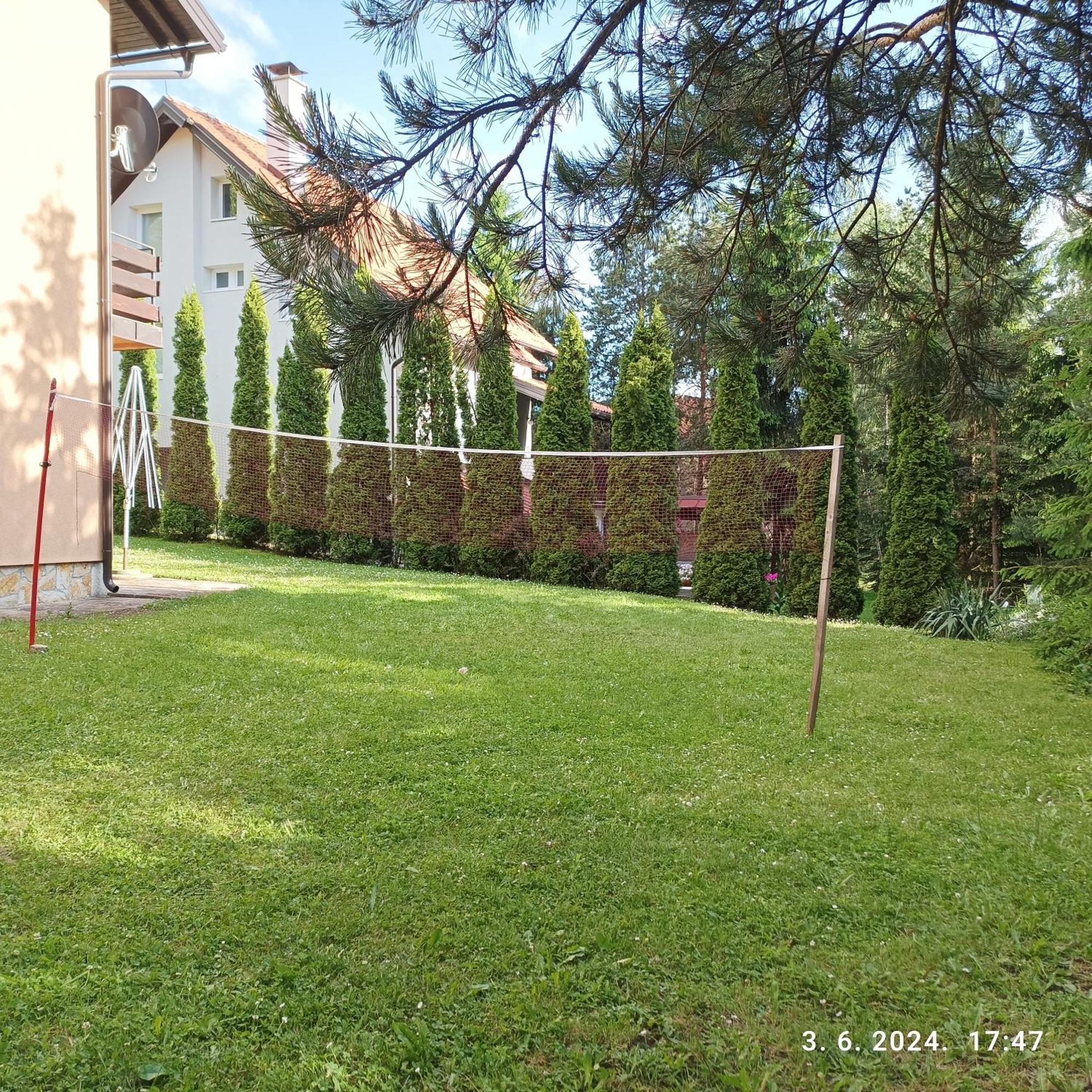 Apartments Dobra Vila ซลาตีบอร์ ภายนอก รูปภาพ