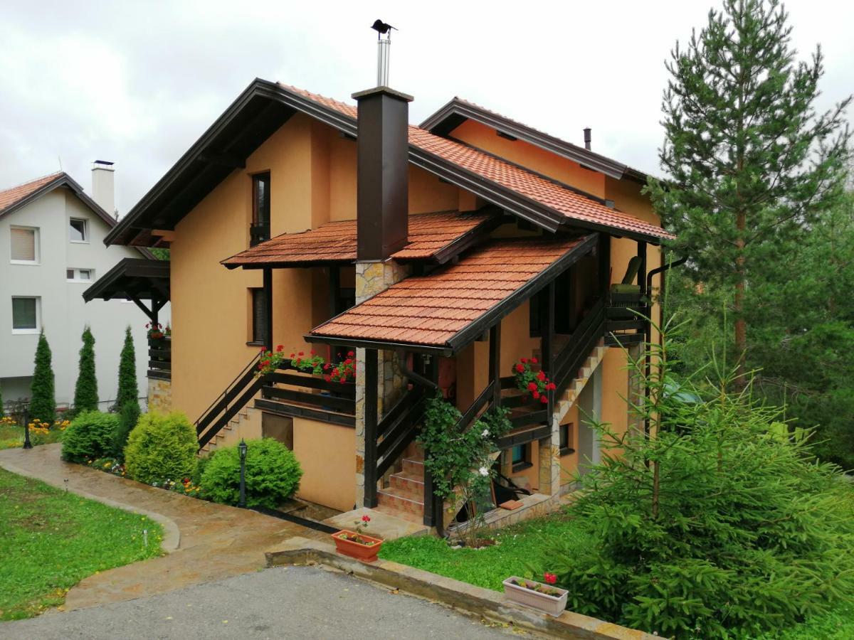 Apartments Dobra Vila ซลาตีบอร์ ภายนอก รูปภาพ